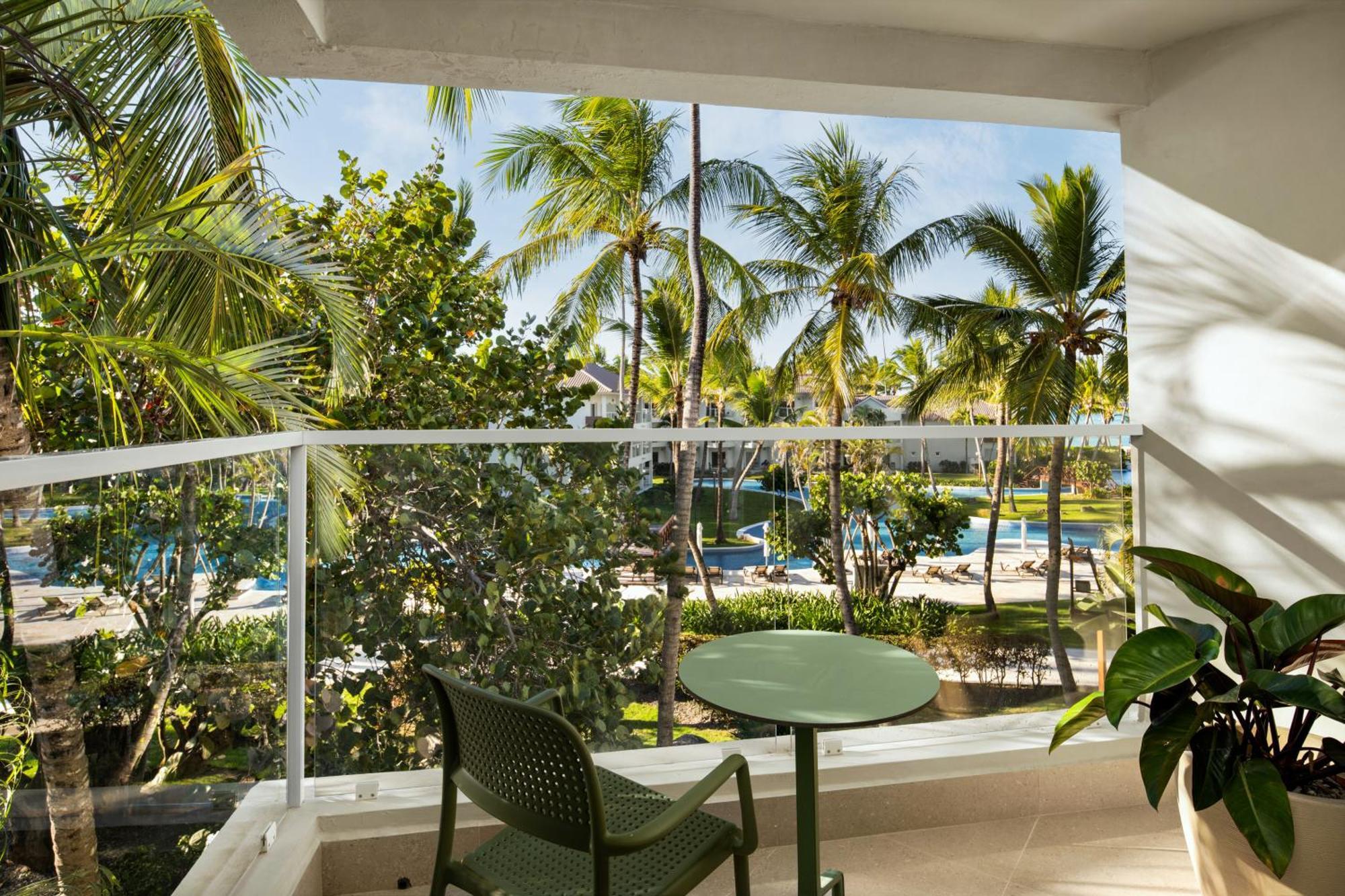 Wyndham Alltra Punta Cana All Inclusive Resort Exterior photo