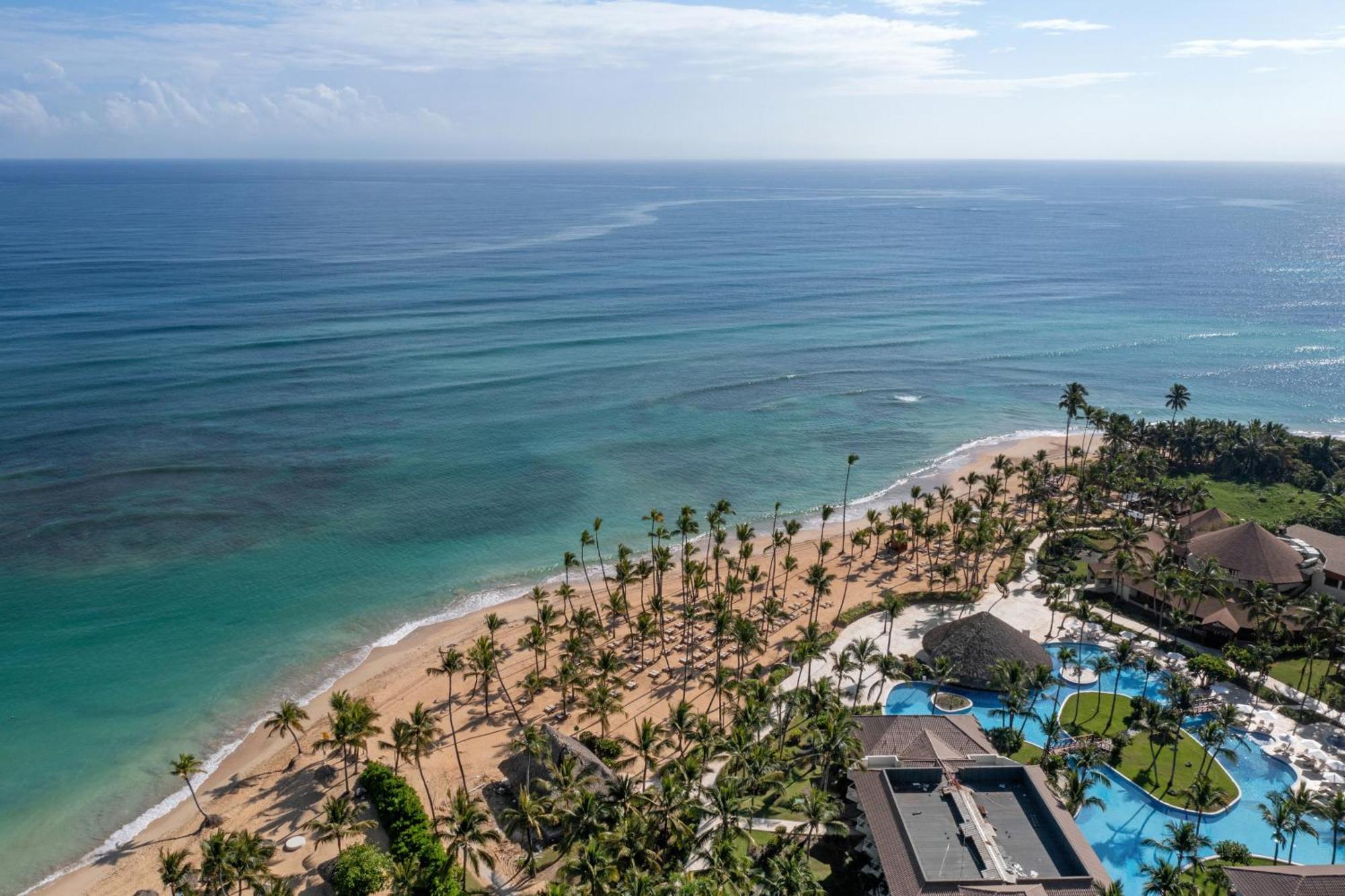 Wyndham Alltra Punta Cana All Inclusive Resort Exterior photo