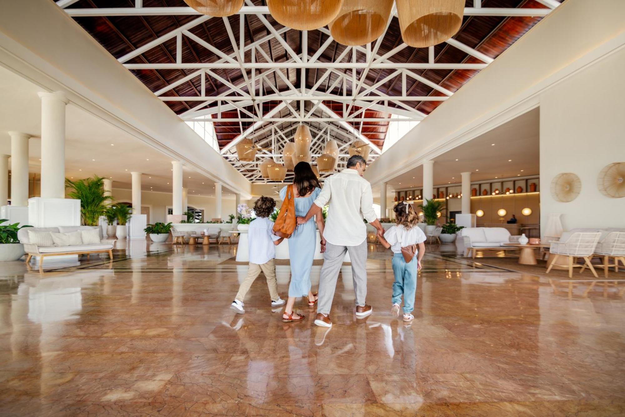 Wyndham Alltra Punta Cana All Inclusive Resort Exterior photo