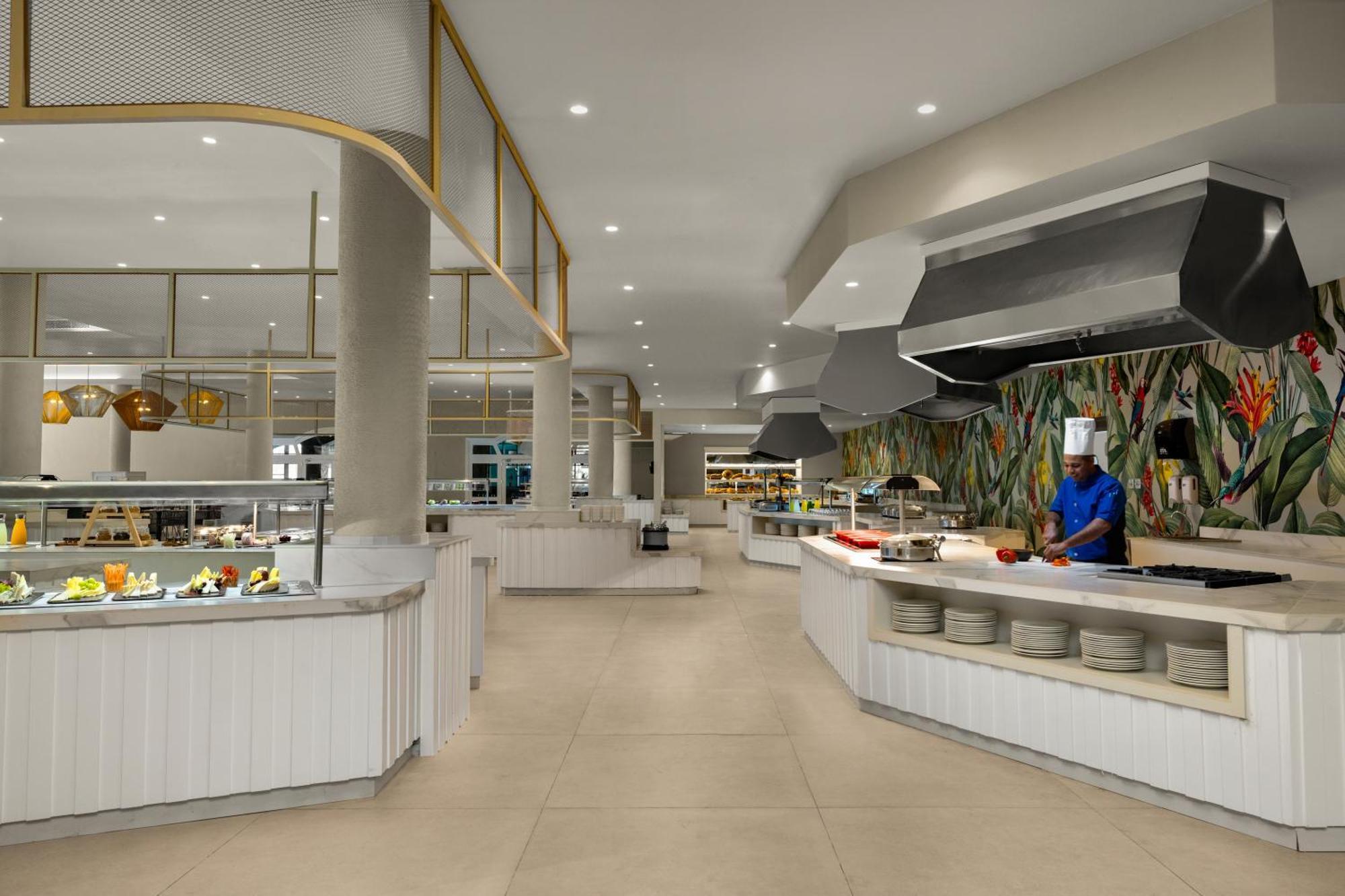 Wyndham Alltra Punta Cana All Inclusive Resort Exterior photo